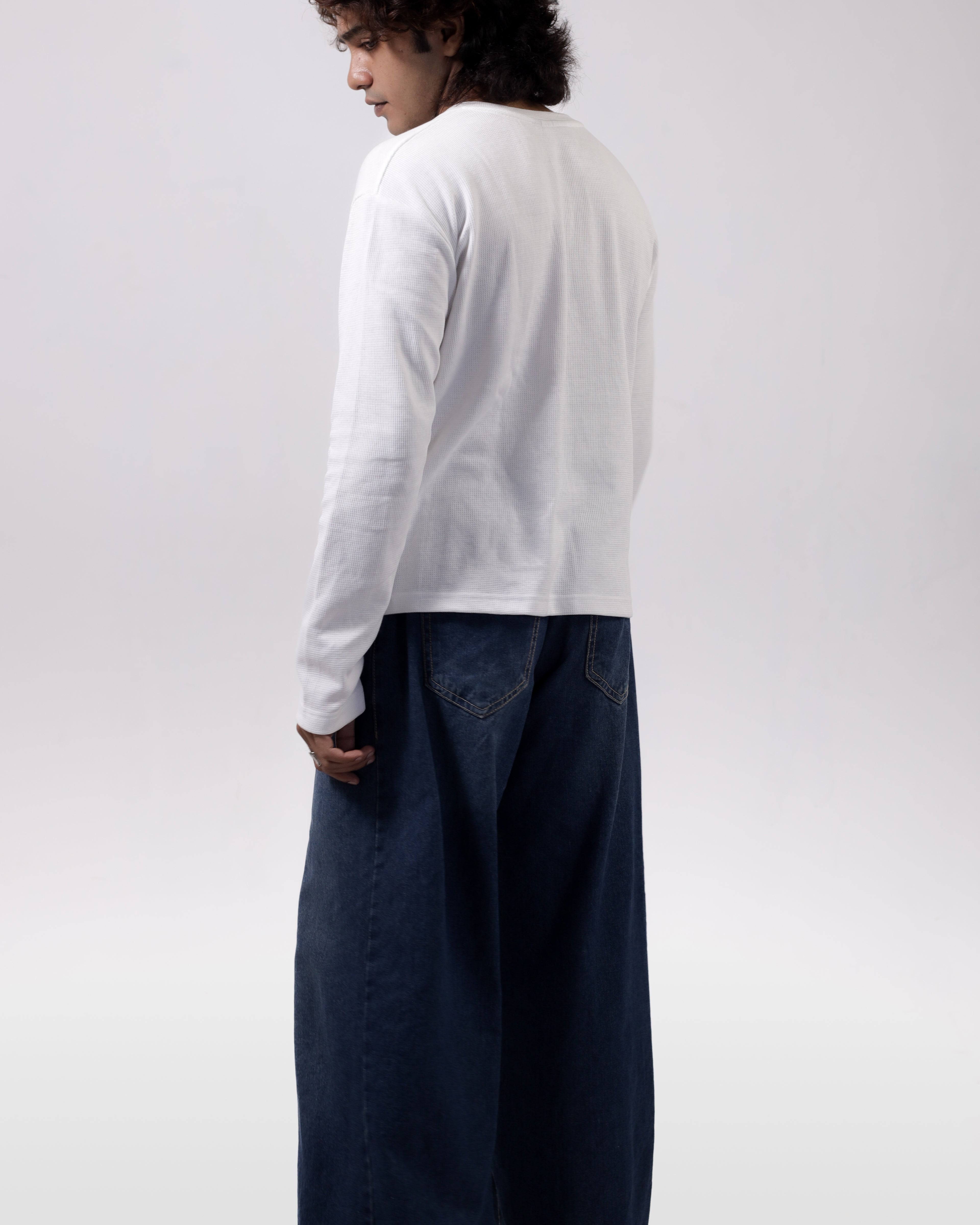 HENLEY T-shirt  / WHITE