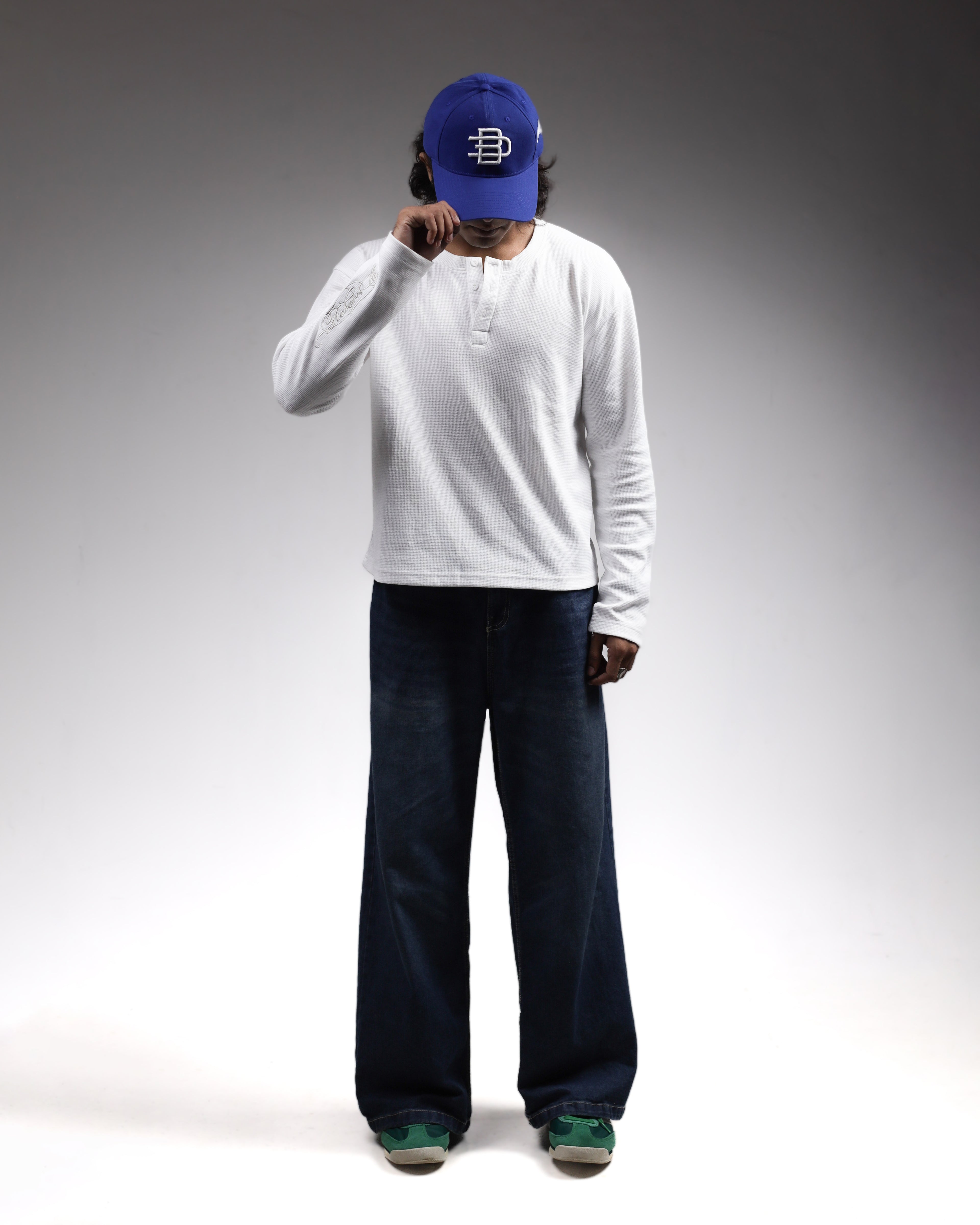 HENLEY T-shirt  / WHITE