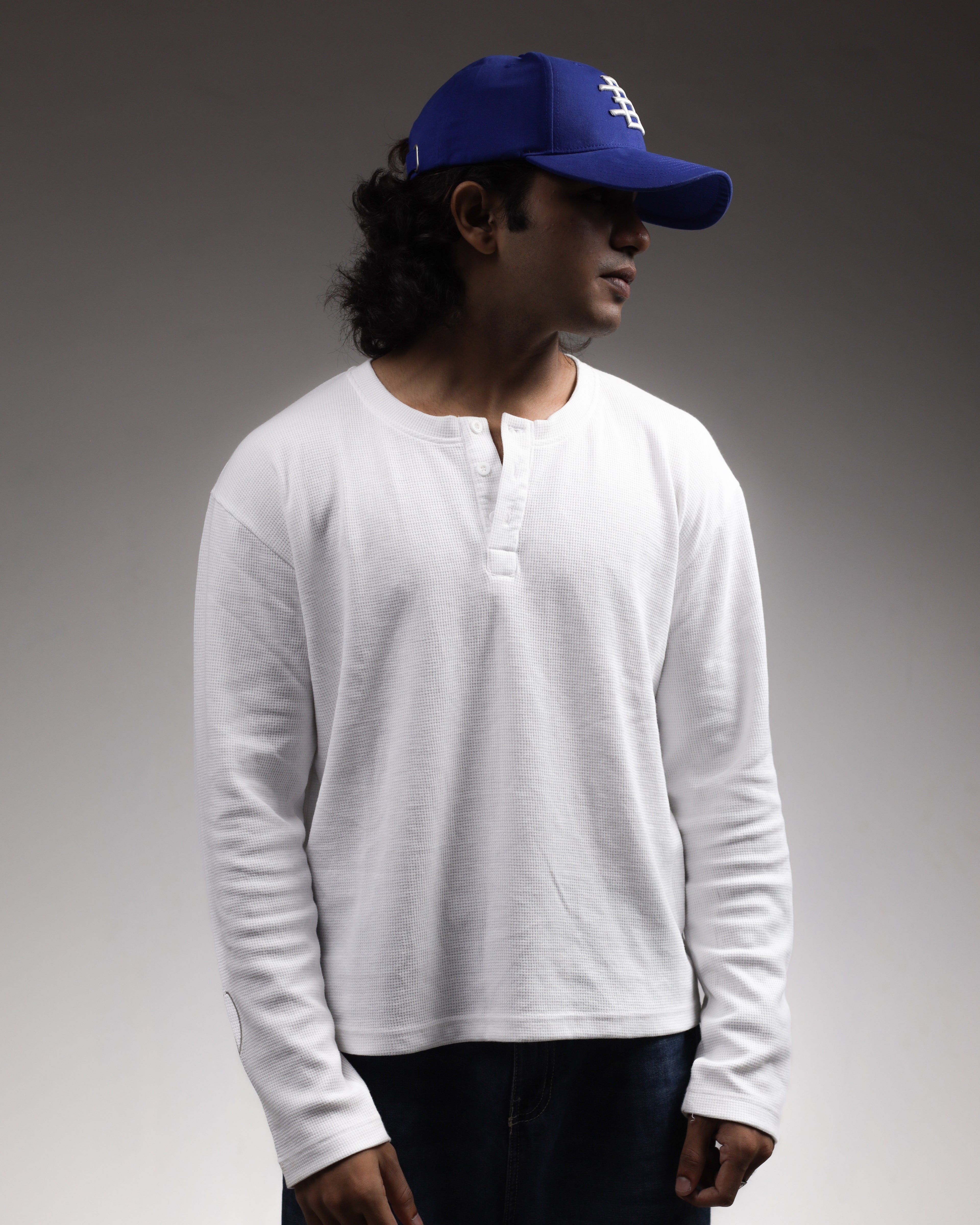 HENLEY T-shirt  / WHITE