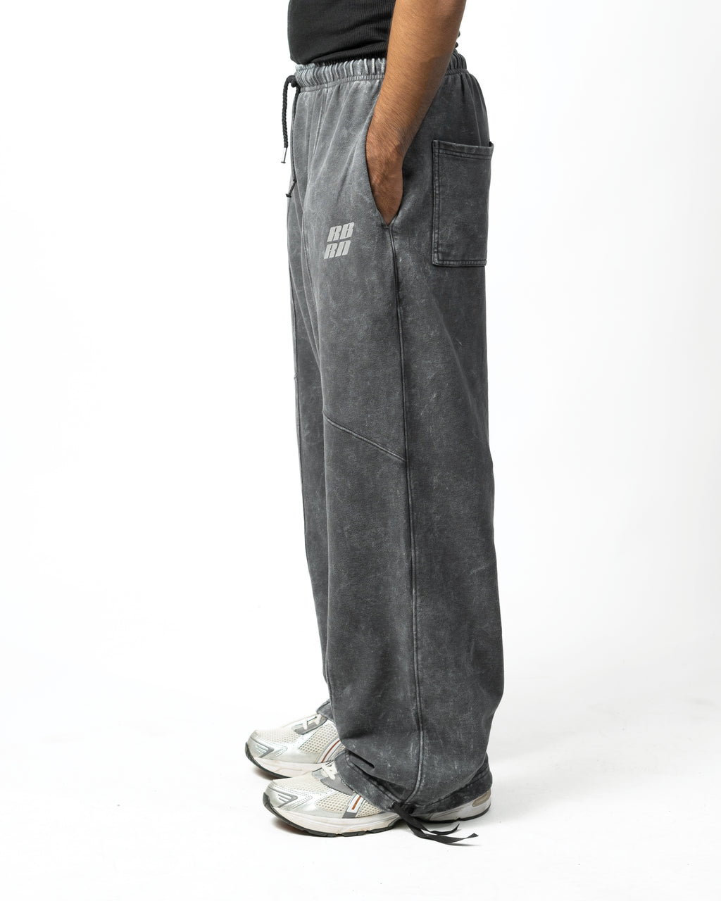 GREY WASHED PANTS