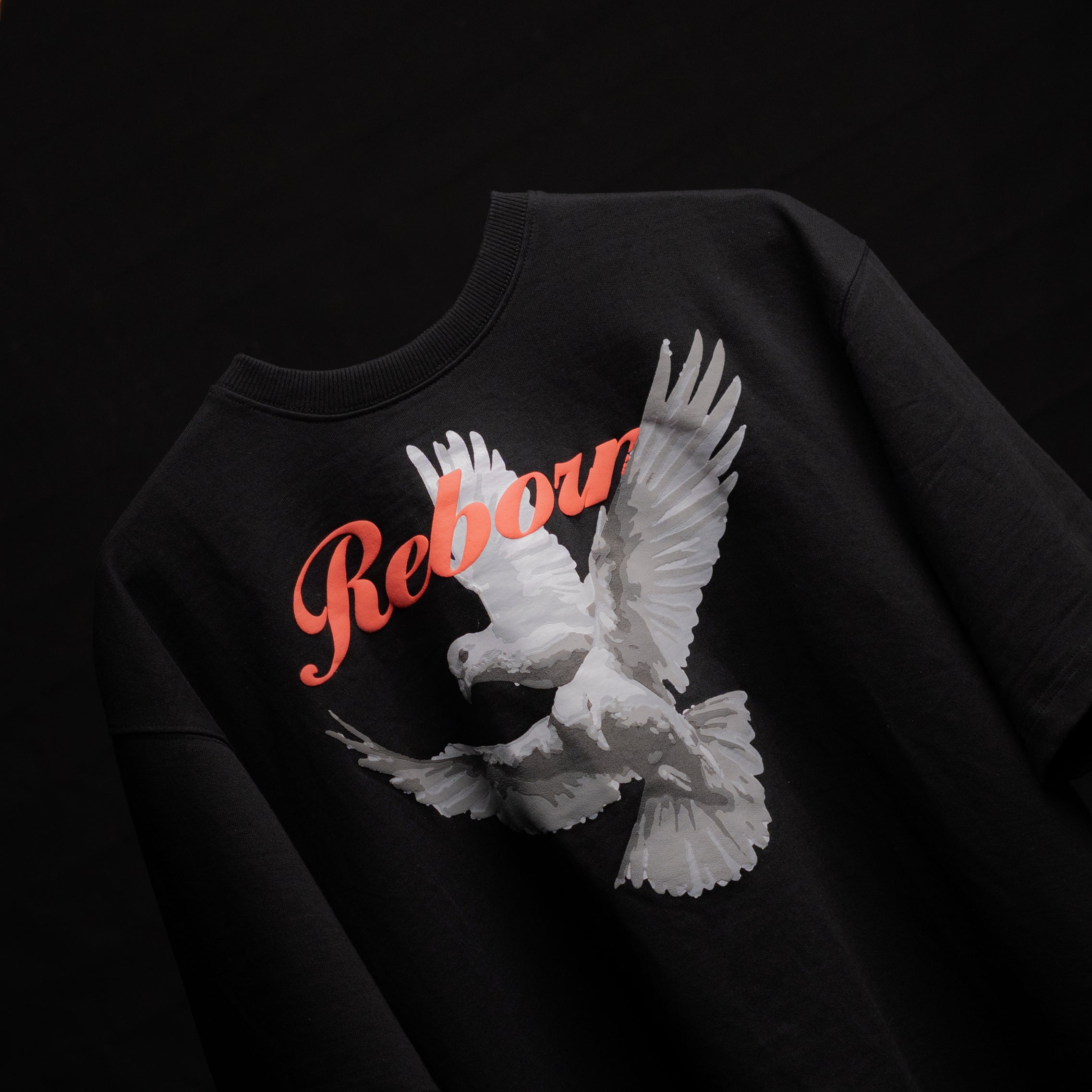 Dove black t-shirt box fit