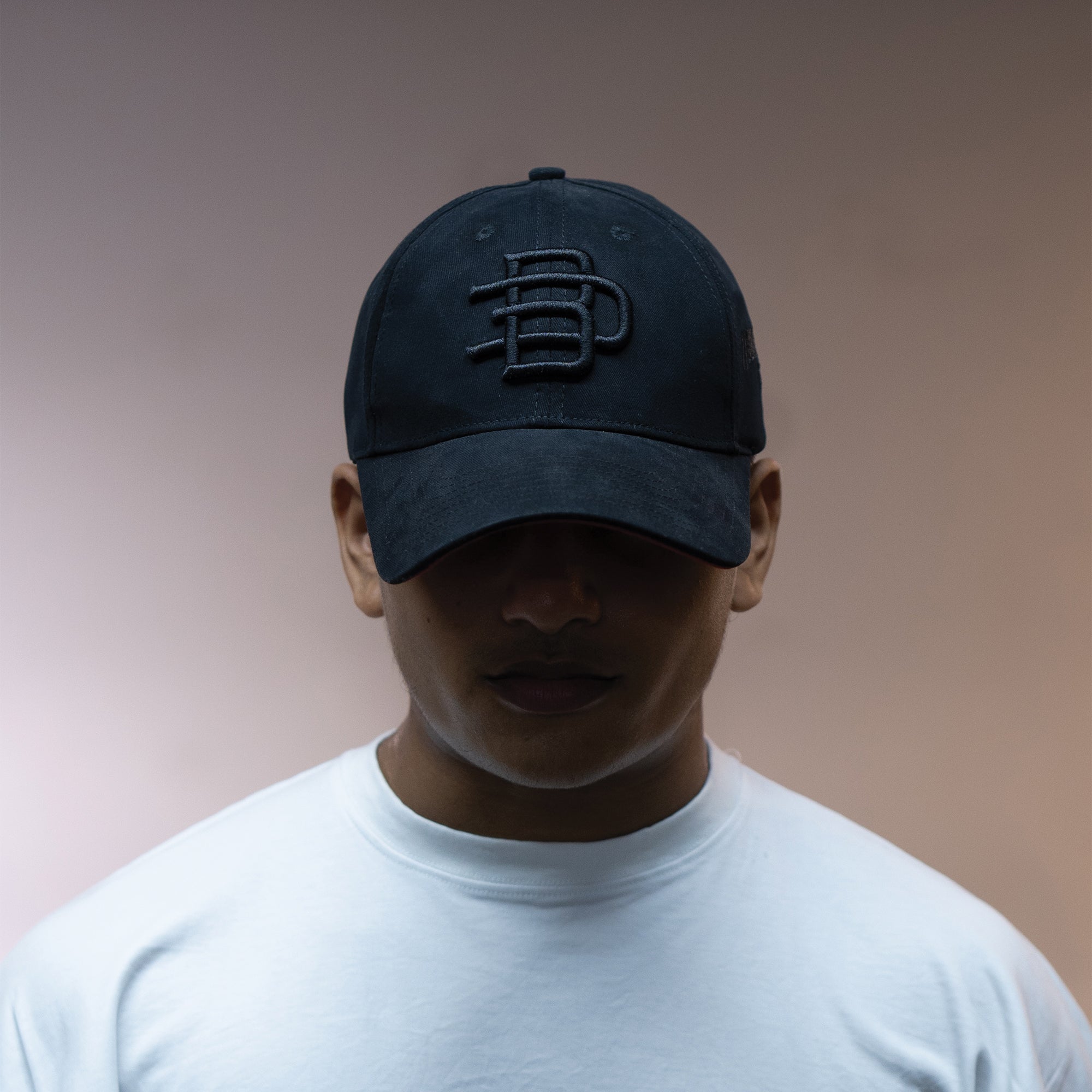 CAP // 001 - BLACK