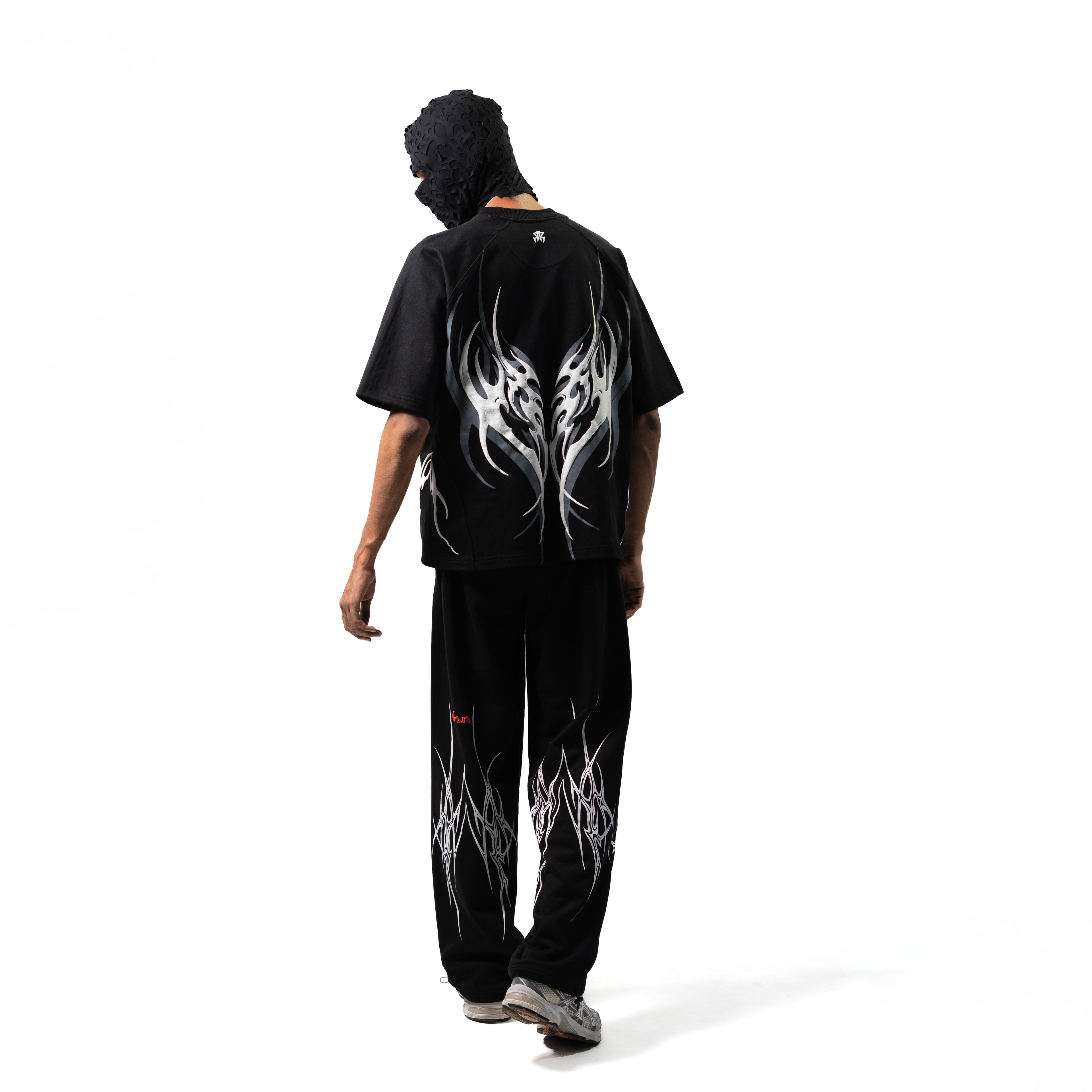 Tribal wing tee // black