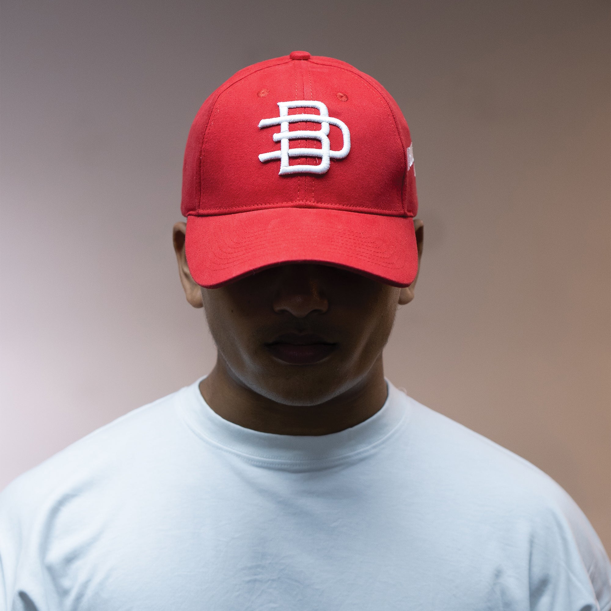 CAP // 001 - RED