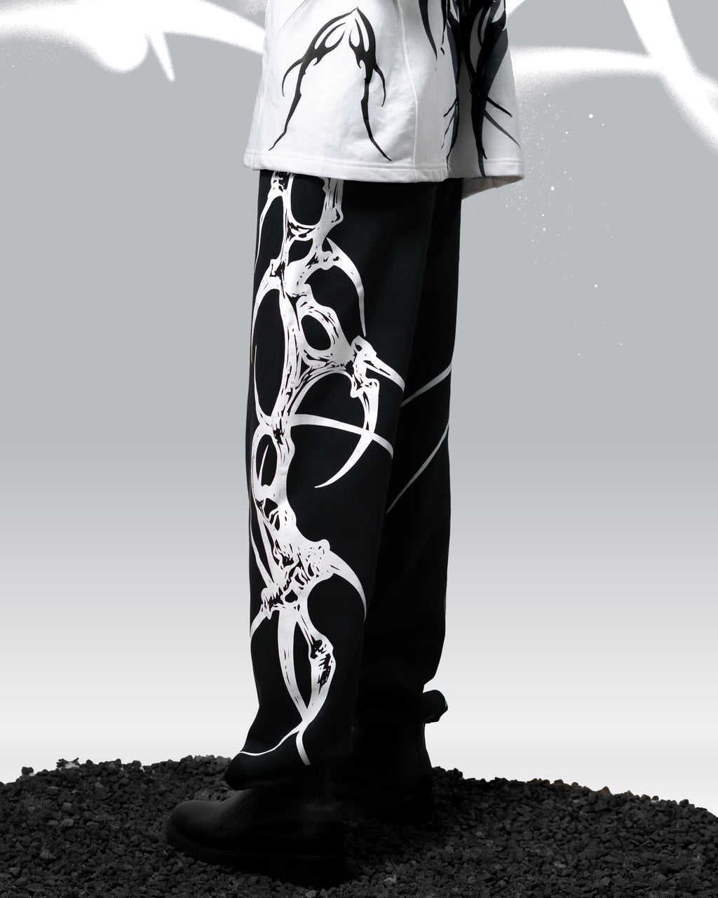 Twin-scythe pants // black