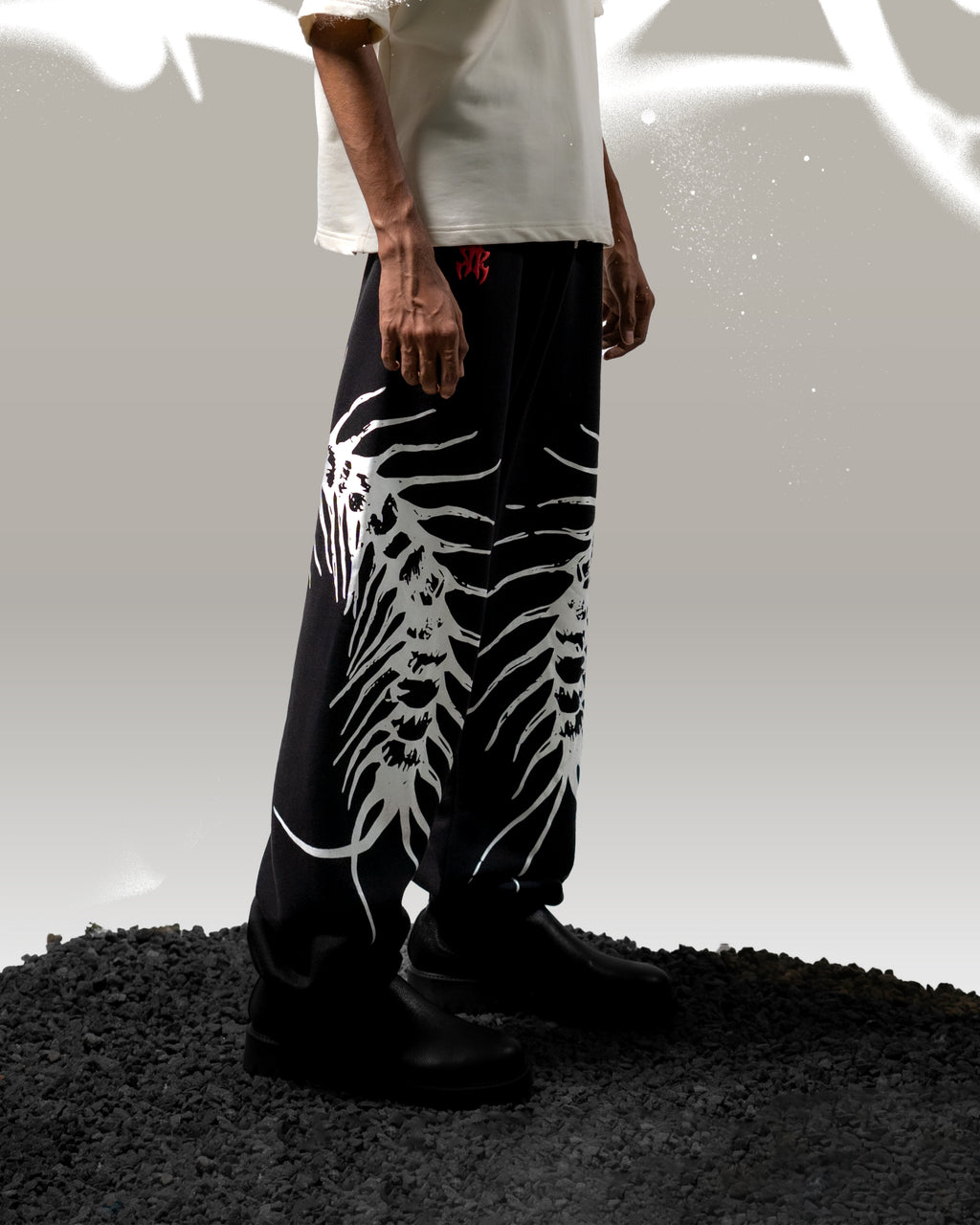 Centispine pants // black