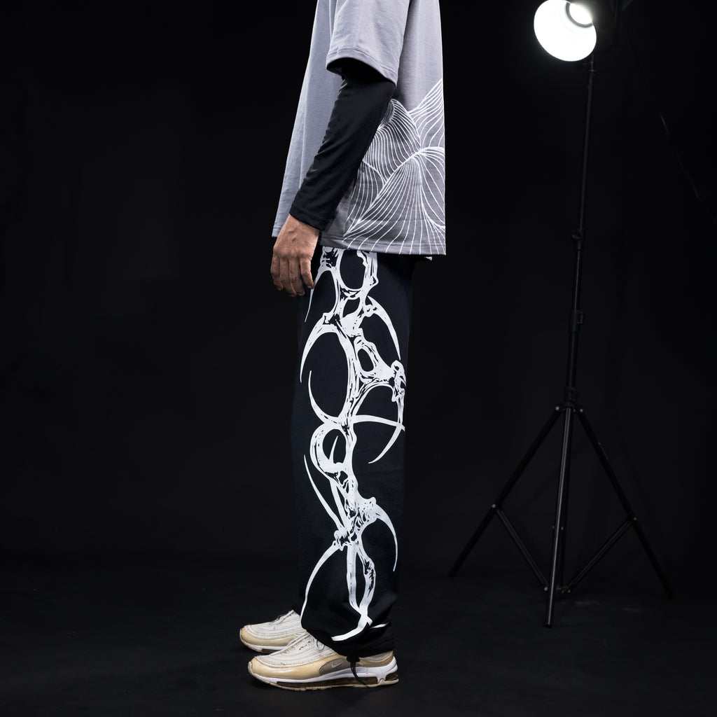 Twin-scythe pants // black